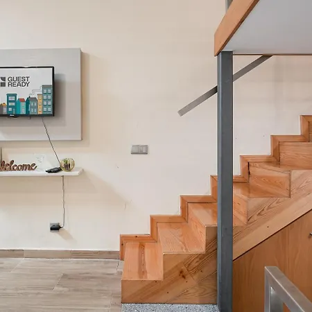 Guestready - Sao Bras Mezzanine * Porto