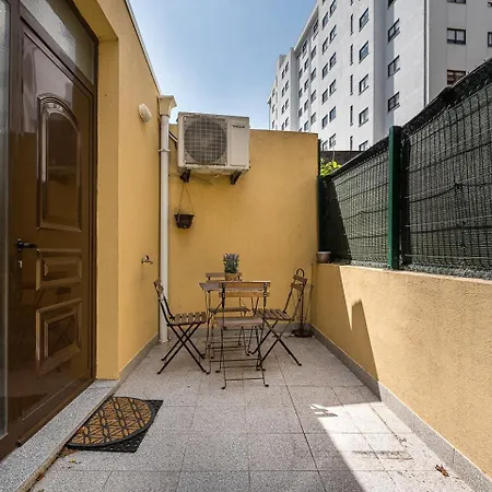 Guestready - Sao Bras Mezzanine דירה פורטו