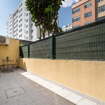 Guestready - Sao Bras Mezzanine דירה