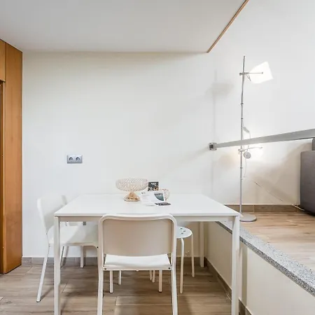 Guestready - Sao Bras Mezzanine * Porto